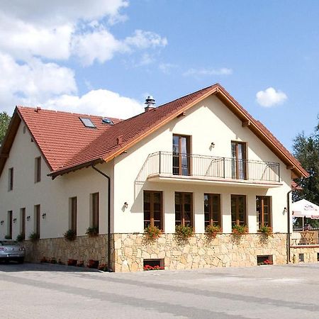 Radzewice Dworek Biesiadny المظهر الخارجي الصورة