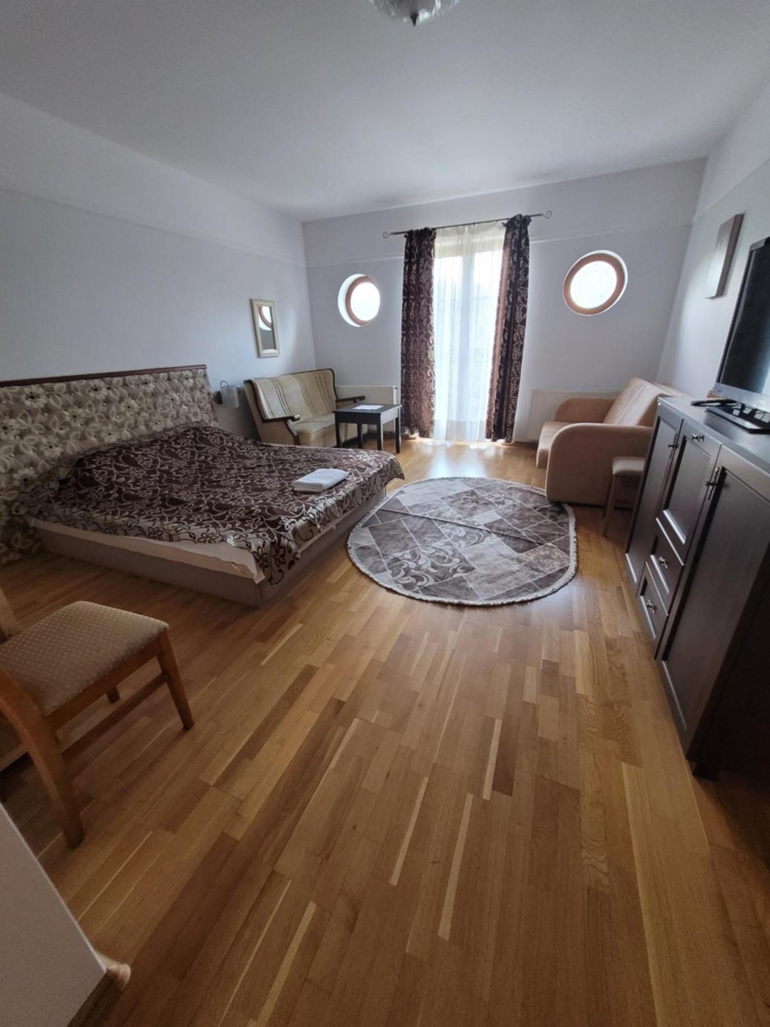 Radzewice Dworek Biesiadny المظهر الخارجي الصورة